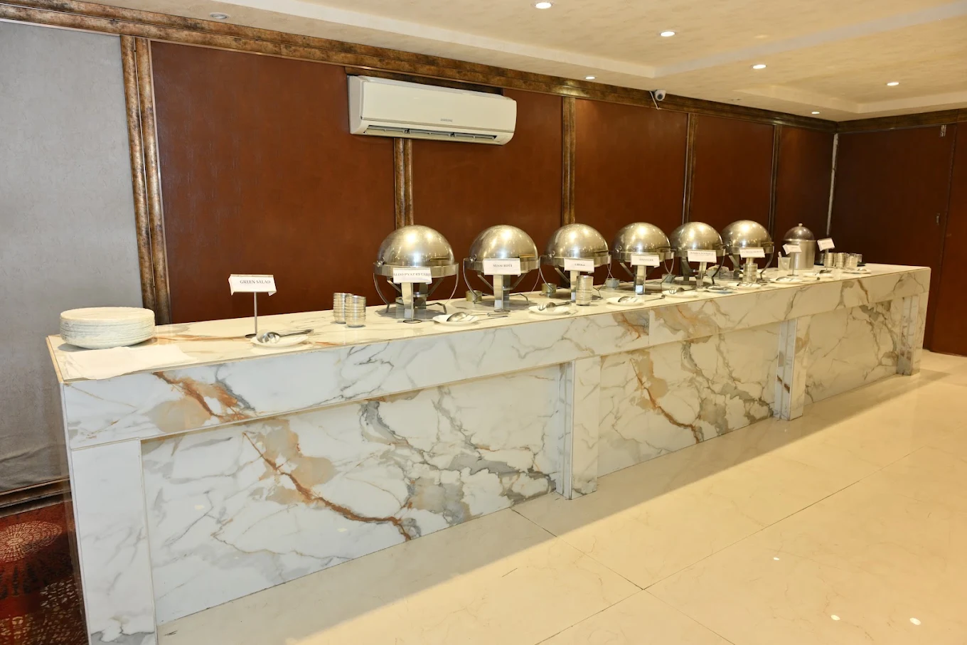 Dining facility